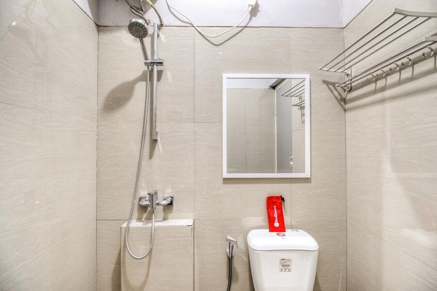 Reddoorz Near Malioboro Tugu Station Jogja Hotel Yogyakarta Ngoại thất bức ảnh