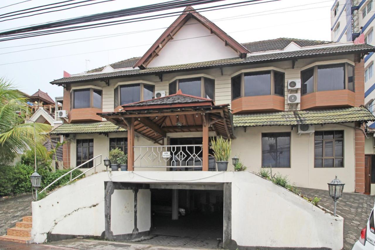 Reddoorz Near Malioboro Tugu Station Jogja Hotel Yogyakarta Ngoại thất bức ảnh